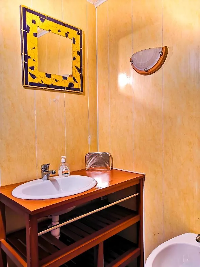 Holiday home La Maison Du Bonheur Maison De Campagne 20 Personnes Avec Jacuzzi Anneyron France